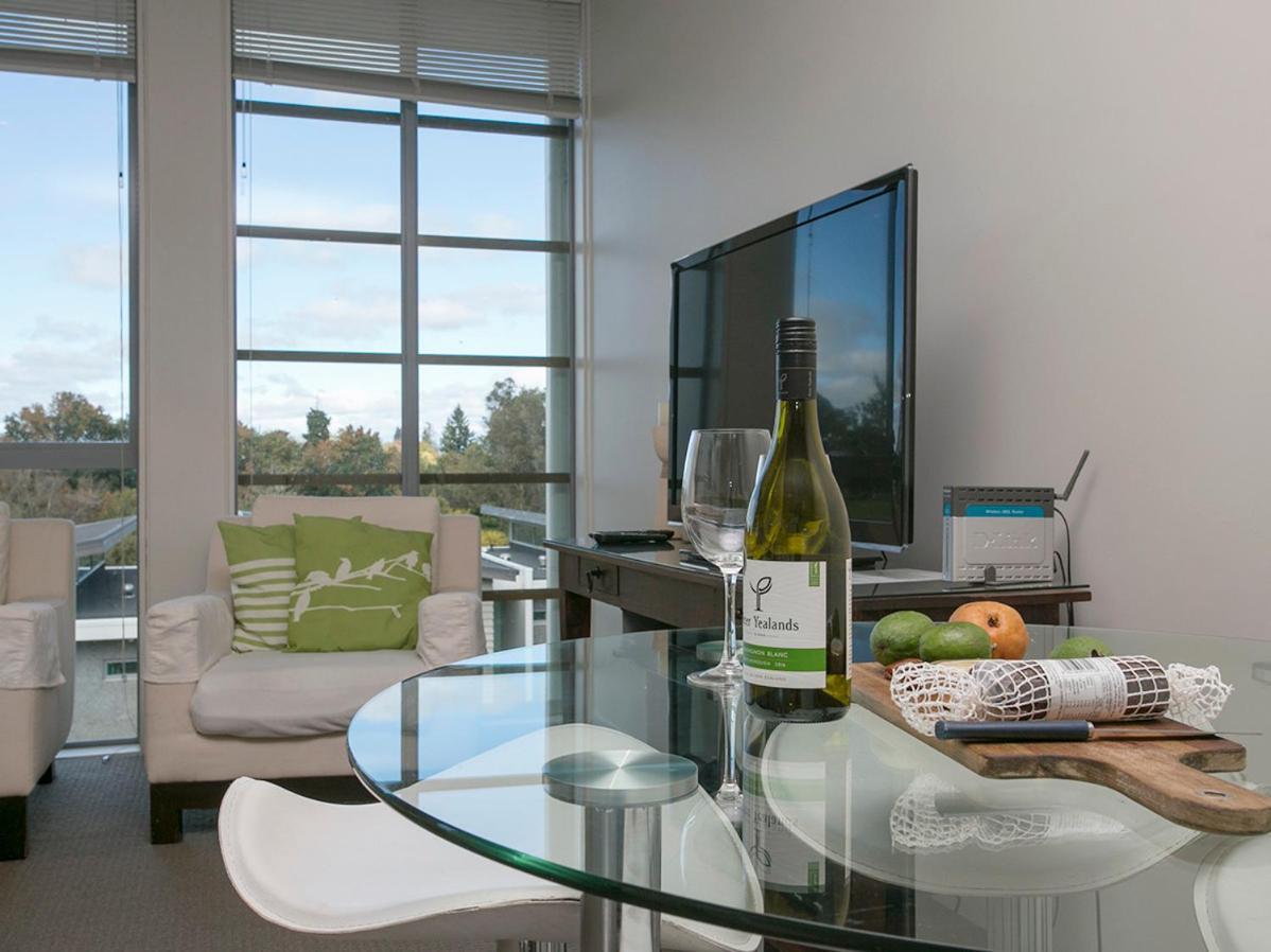 Marinaside Villa - Taupo Holiday Apartment Ngoại thất bức ảnh