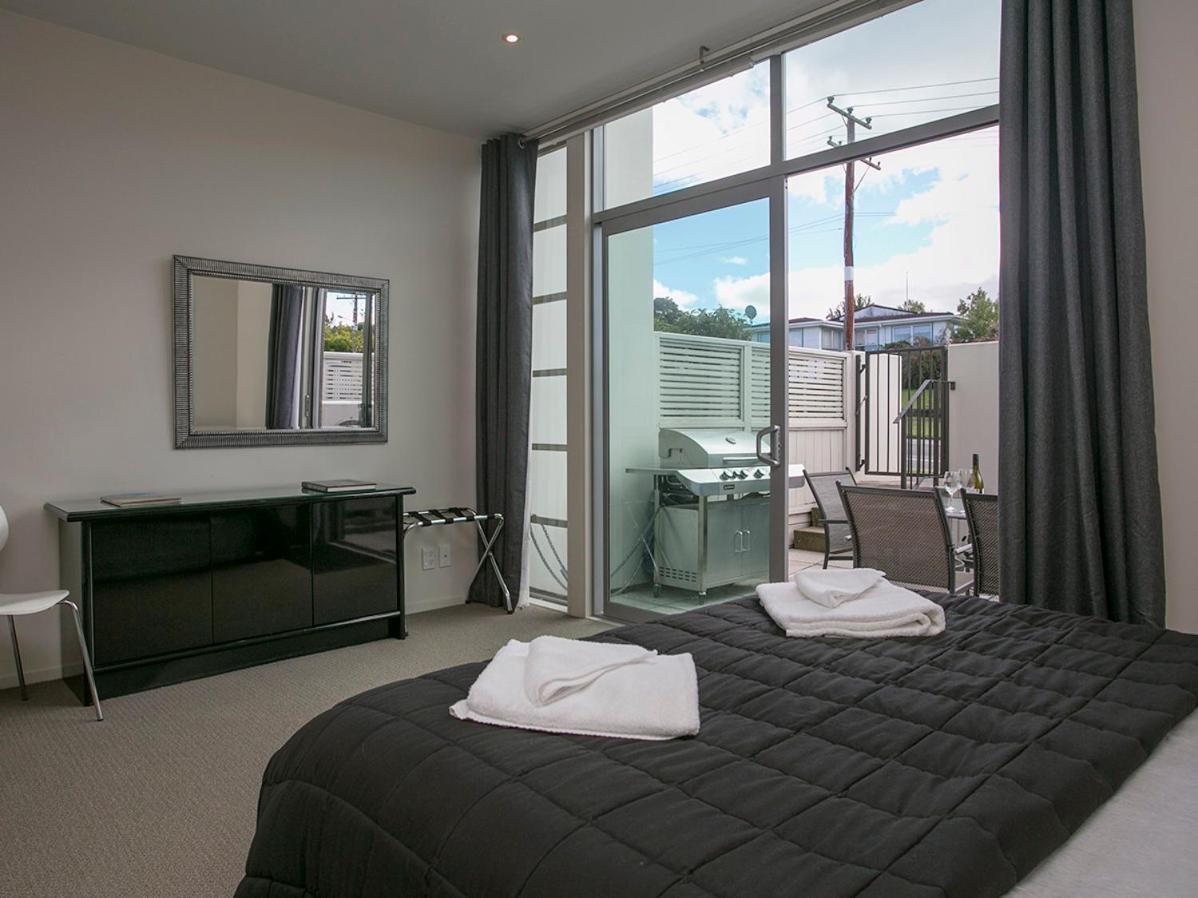 Marinaside Villa - Taupo Holiday Apartment Ngoại thất bức ảnh